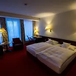 Sachsenwald Otel 4*