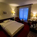 Sachsenwald Otel 4*