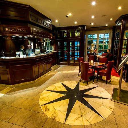 Отель Sachsenwald 4*