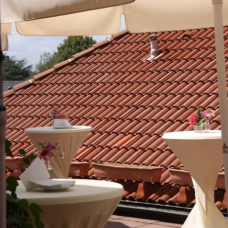 מלון Sachsenwald 4*