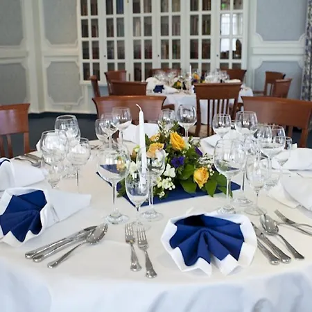 Отель Sachsenwald 4*